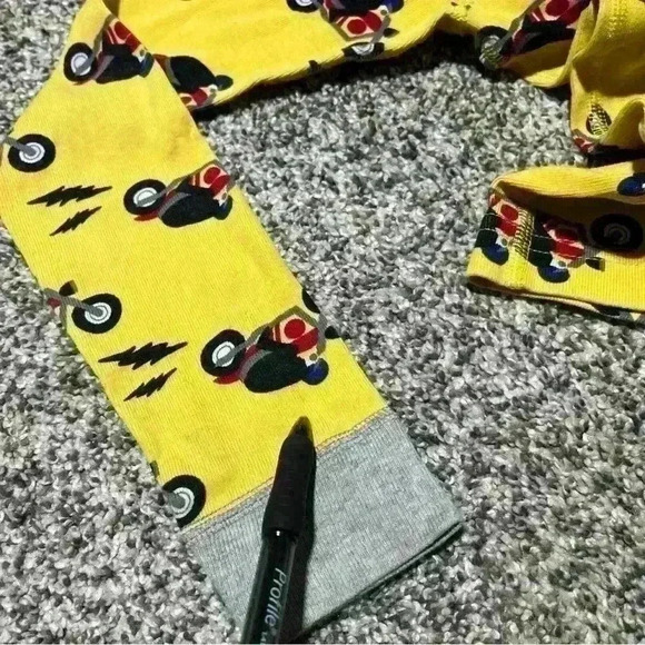 Hanna Andersson Bolt Motorcycle Print Yellow Pajama Top Only  Sz 8 US 130cm Note - Picture 10 of 10